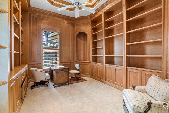 Building Photo - 1831 Sabal Palm Dr