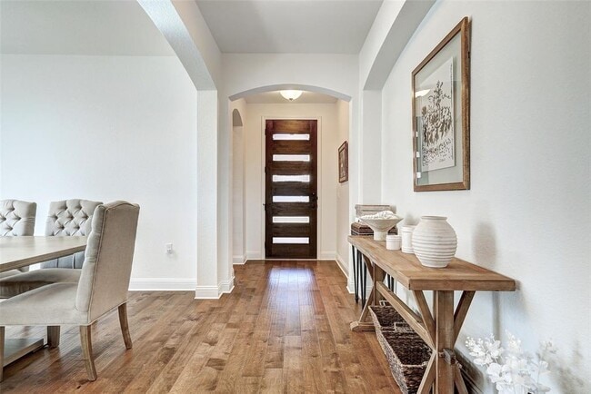 Building Photo - 260 Baldovino Skyway