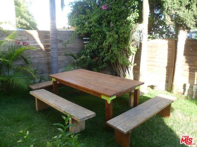 Building Photo - 409 Westminster Ave