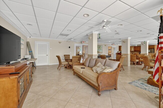 Building Photo - 10680 S Ocean Dr