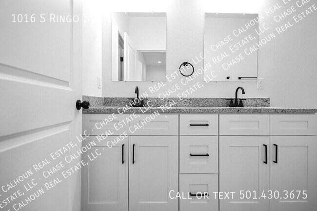 Building Photo - 1016 S Ringo St