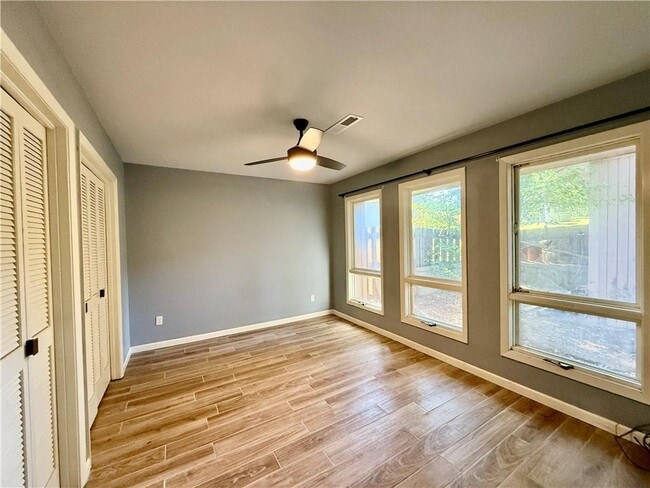 Building Photo - 11 Mellor Ln