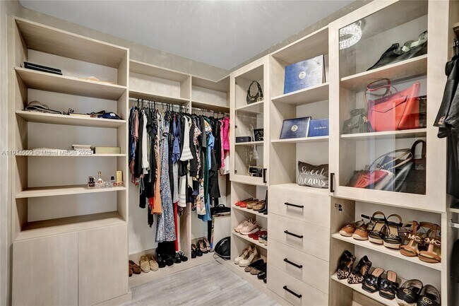 Building Photo - 10795 Oceano Wy