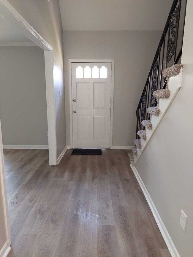 Building Photo - 5001 Whitworth Rd