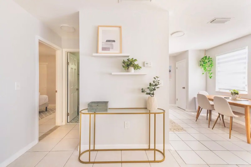 Building Photo - 2039 Monroe Ave