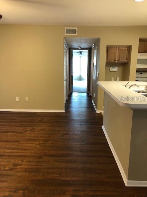 Building Photo - 494 N Pin Oak Pl