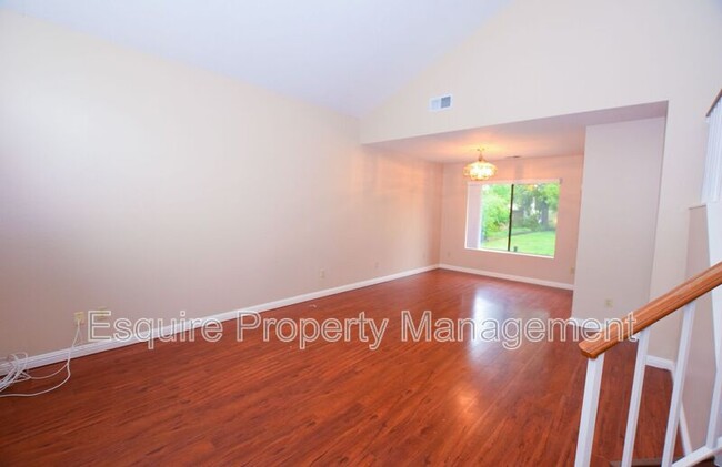 Building Photo - 13065 Sleepy Wind St