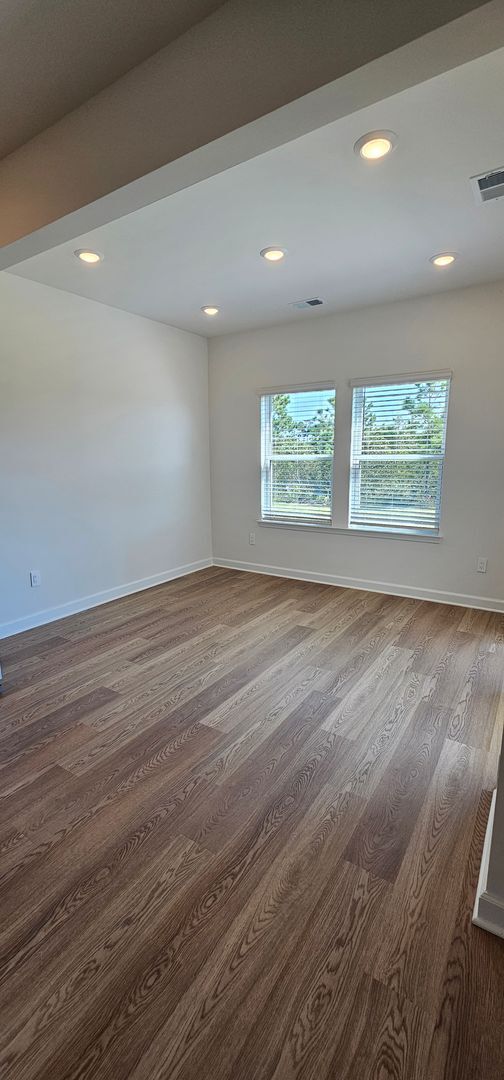 Building Photo - 3 Bed | 2.5 Bath | 2-Car Garage | Brand-New Waterside Home