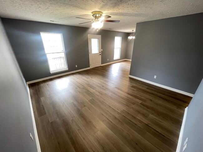 Building Photo - Cute Efficient Home For Rent Shelby County