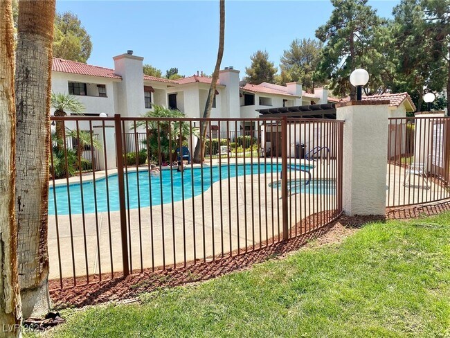 Building Photo - 6661 W Tropicana Ave