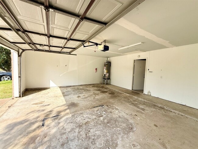 Building Photo - 4223 Amir St