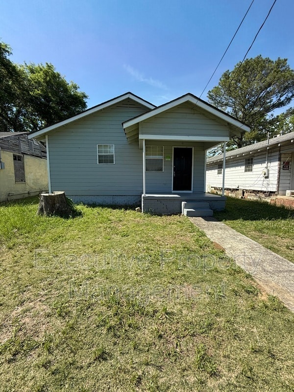 Building Photo - 3729 Maple Ave SW