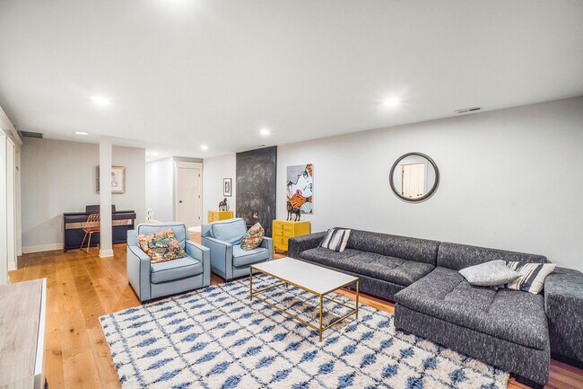 Building Photo - 6215 NE Princeton Way