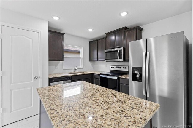 Building Photo - 5405 Jamboree Dr