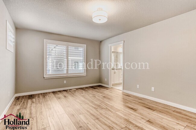 Building Photo - A must-see home in Beaverton where style, location, and lifestyle come together