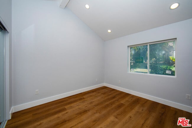 Building Photo - 2210 S Harcourt Ave