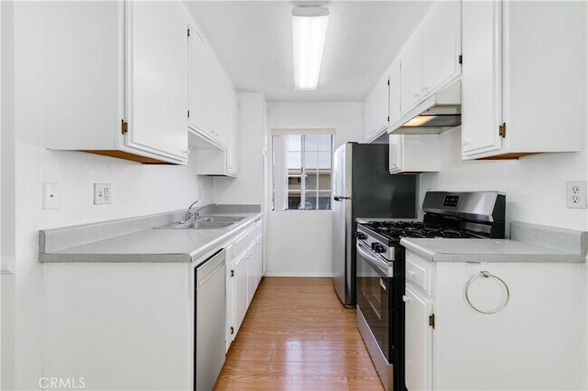 Building Photo - 3632 Dunn Dr