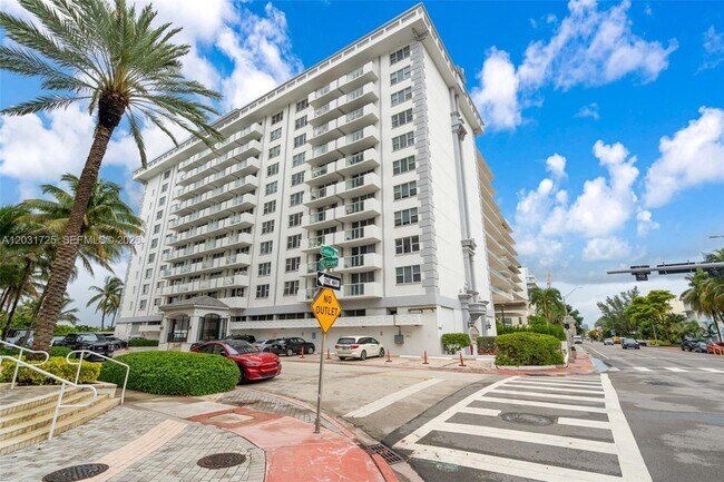 Building Photo - 9195 Collins Ave