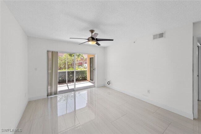 Building Photo - 1830 Florida Club Cir