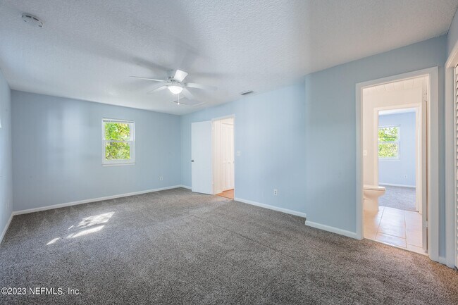 Building Photo - 597 Sturdivant Ave