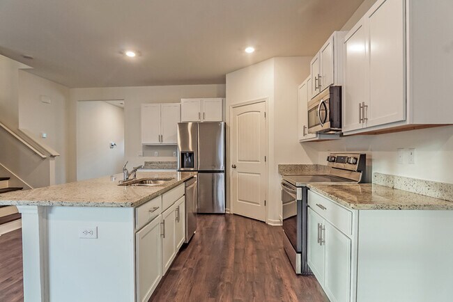 Building Photo - 5584 Timber Leaf Lp