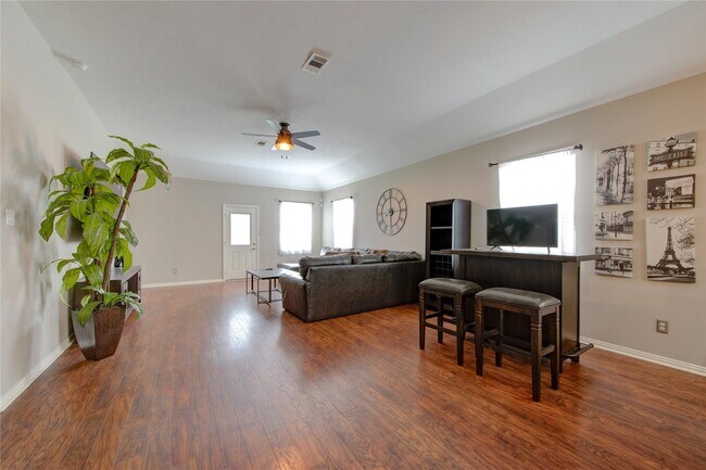 Building Photo - 10759 Ocelot Ln