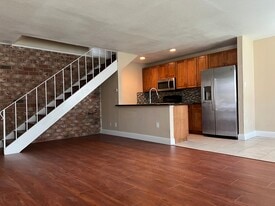 Building Photo - 4141 Apostolo Cir