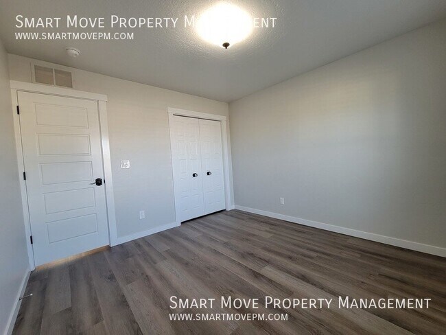 Building Photo - 5081 W Philomena St