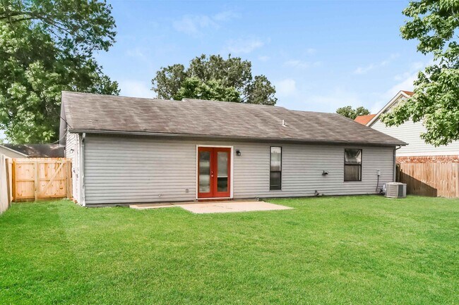 Building Photo - 4262 Water Briar Rd