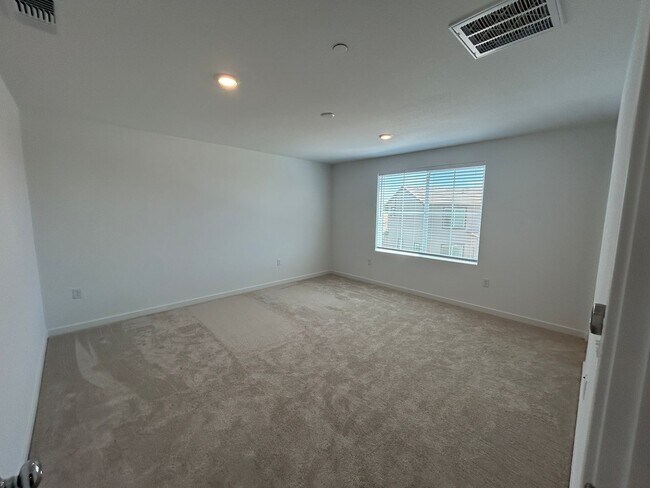 Building Photo - Brand New Build in Great Location and New ...