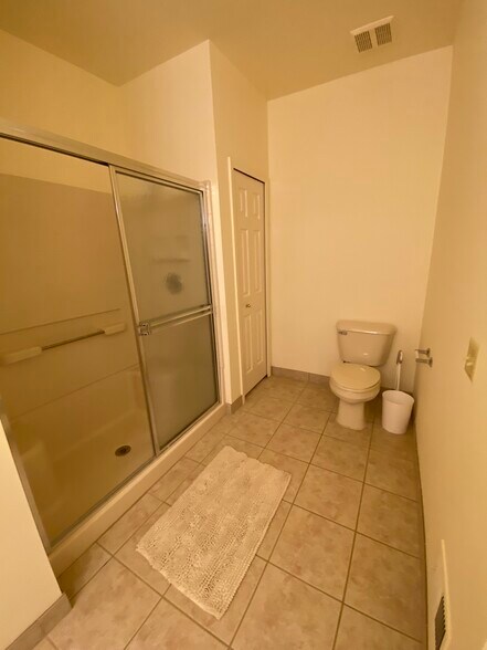 Primary Bathroom - 1075 Alameda Blvd