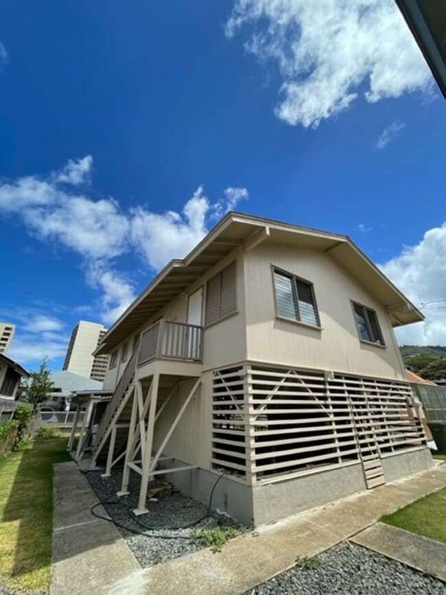 Primary Photo - 3 Bedroom, 1.5 Bathroom House (Makiki / Pu...
