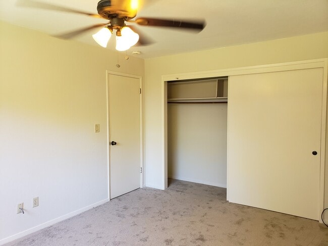 Building Photo - Nice, Cute and Clean!!!