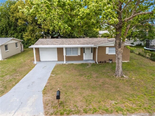 Building Photo - 10803 Hyssop St