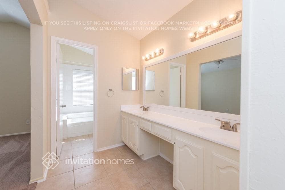 Building Photo - 540 Guadalupe Dr