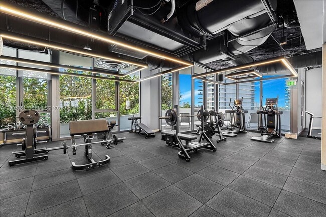 Building Photo - 500 Alton Rd