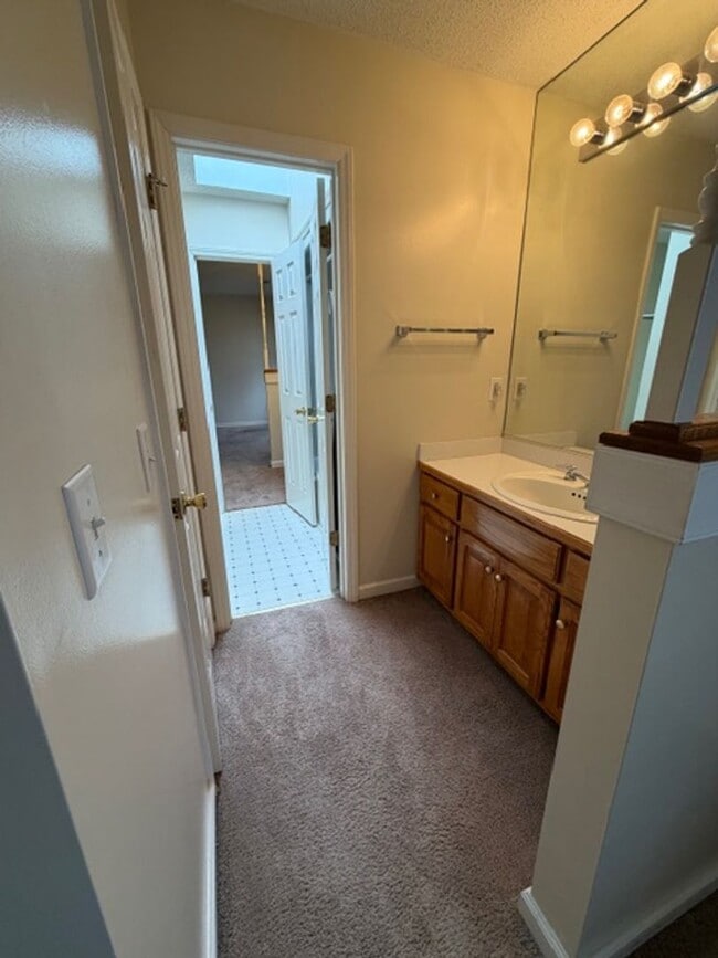 Building Photo - Elon