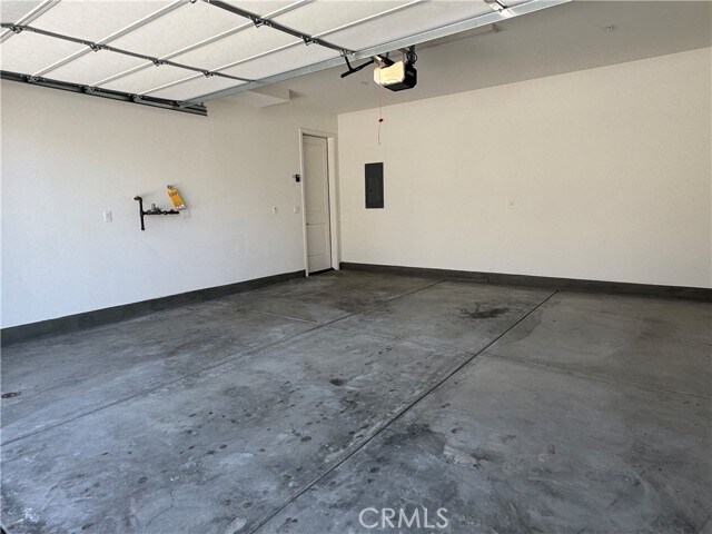 Building Photo - 16216 Hollyhock Ave