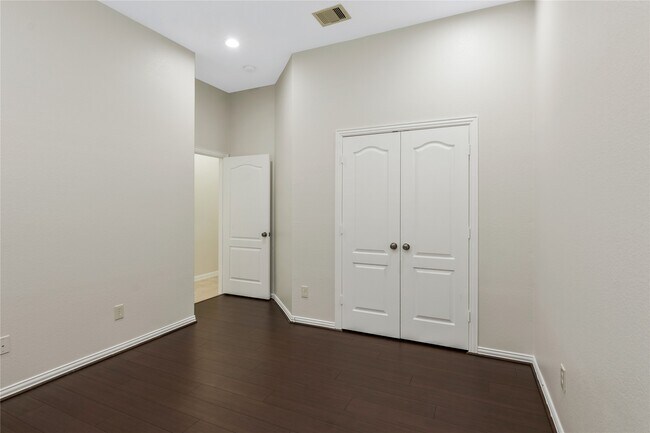 Building Photo - 24322 Bella Florence Dr