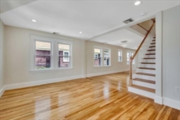 Building Photo - 25 Sheafe St