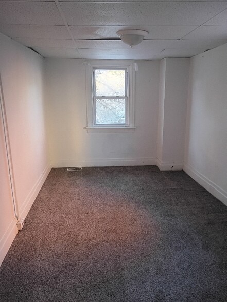 Building Photo - 1009 Willow St