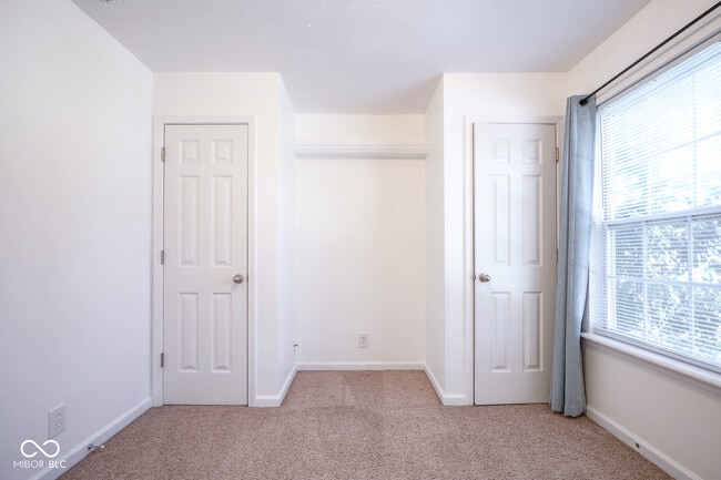 Building Photo - 5315 Rippling Brook Way