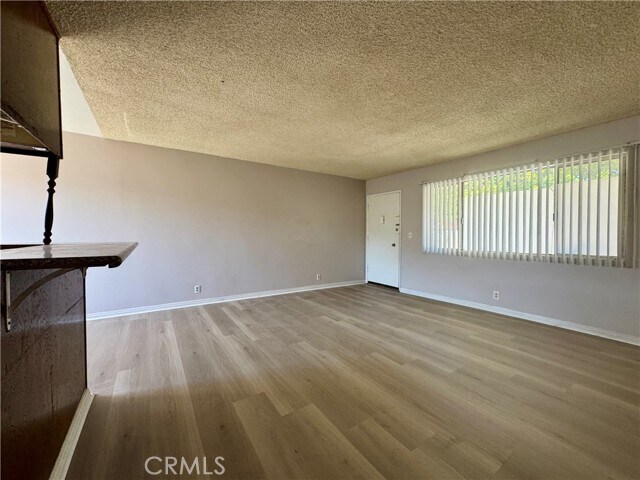Building Photo - 143 S Ave 54