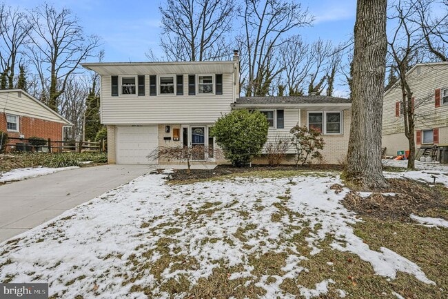 Building Photo - 1513 Fresno Rd