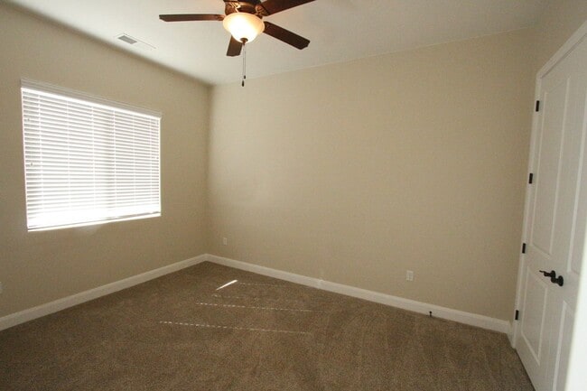 Building Photo - Move in Ready - Sand Hollow and Dunes Retreat