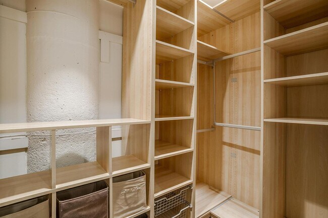 Building Photo - Come Live in Historic Montgomery Plaza- East Tower- 2 bed, 2 bath- 76107