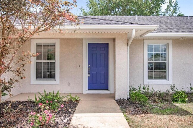 Building Photo - 83 Lynbrook Dr