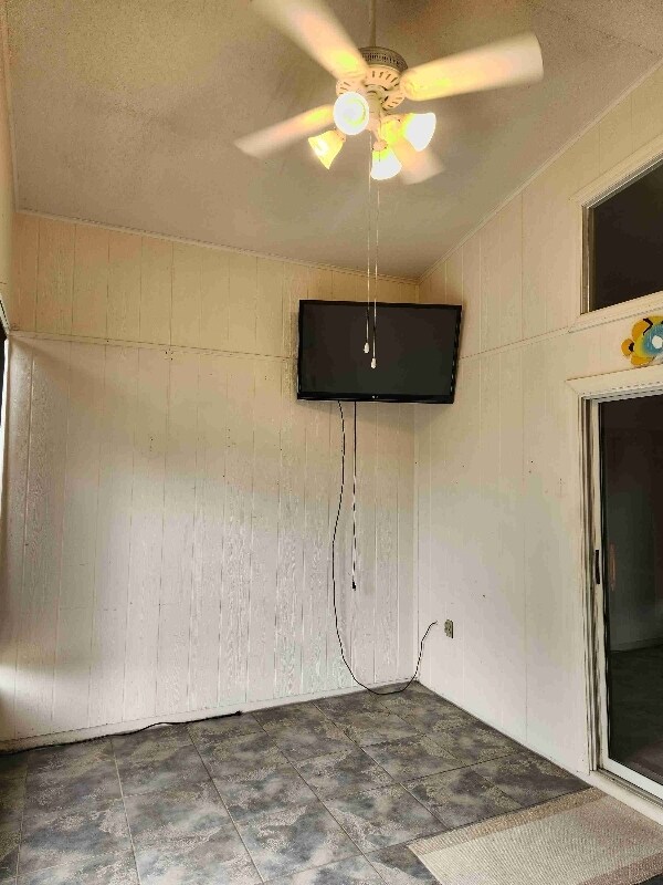 Building Photo - 7493 Briarbay Loop