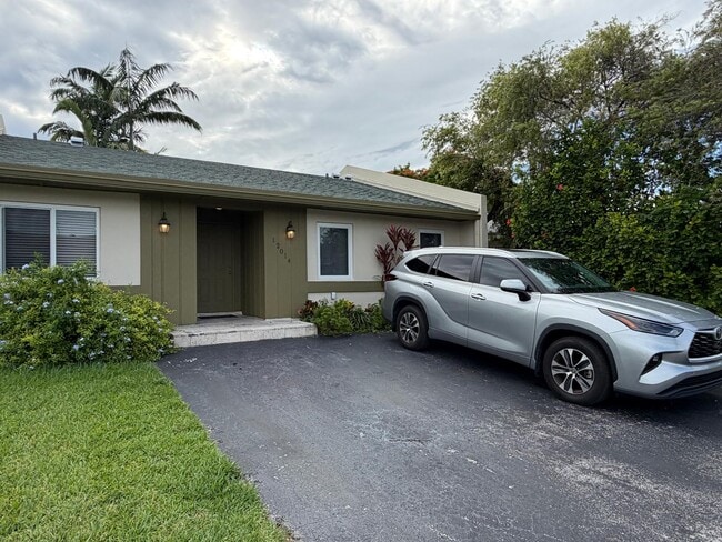Building Photo - 12014 SW 110th Street Cir E
