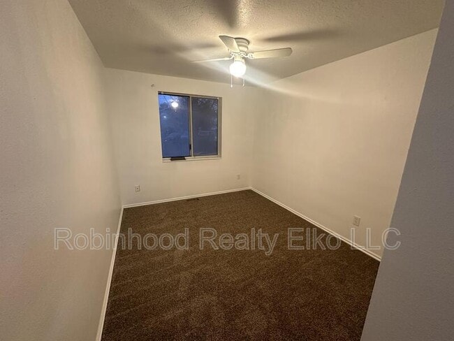 Building Photo - 1235 Dotta Dr